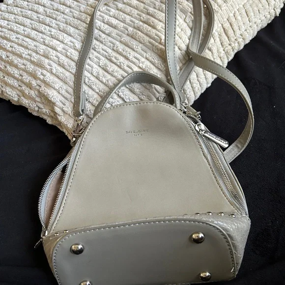 Small grey backpack - Picture 4 of 8